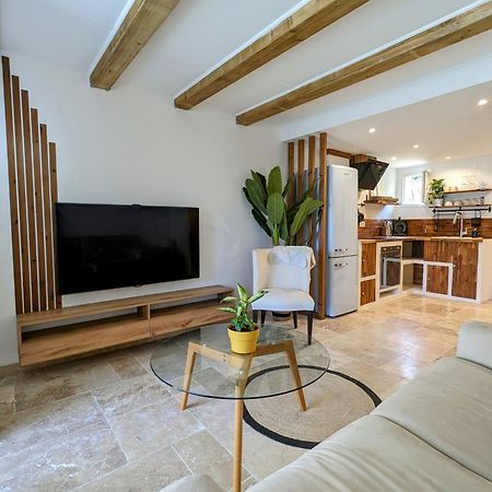 Evasion Au Calme - Maison Cosy Avec Piscine Et Tennis Saint-Vallier-de-Thiey Kültér fotó